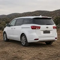 Kia Carnival — rear